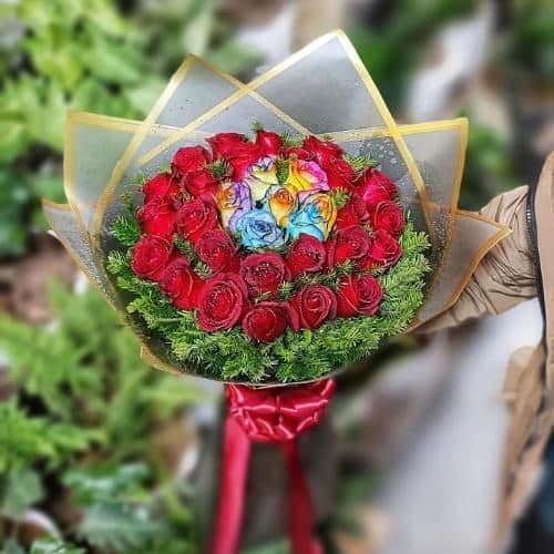 گل فروشی محدوده درمانگاه تامین اجتماعی در شرق تهران t3986