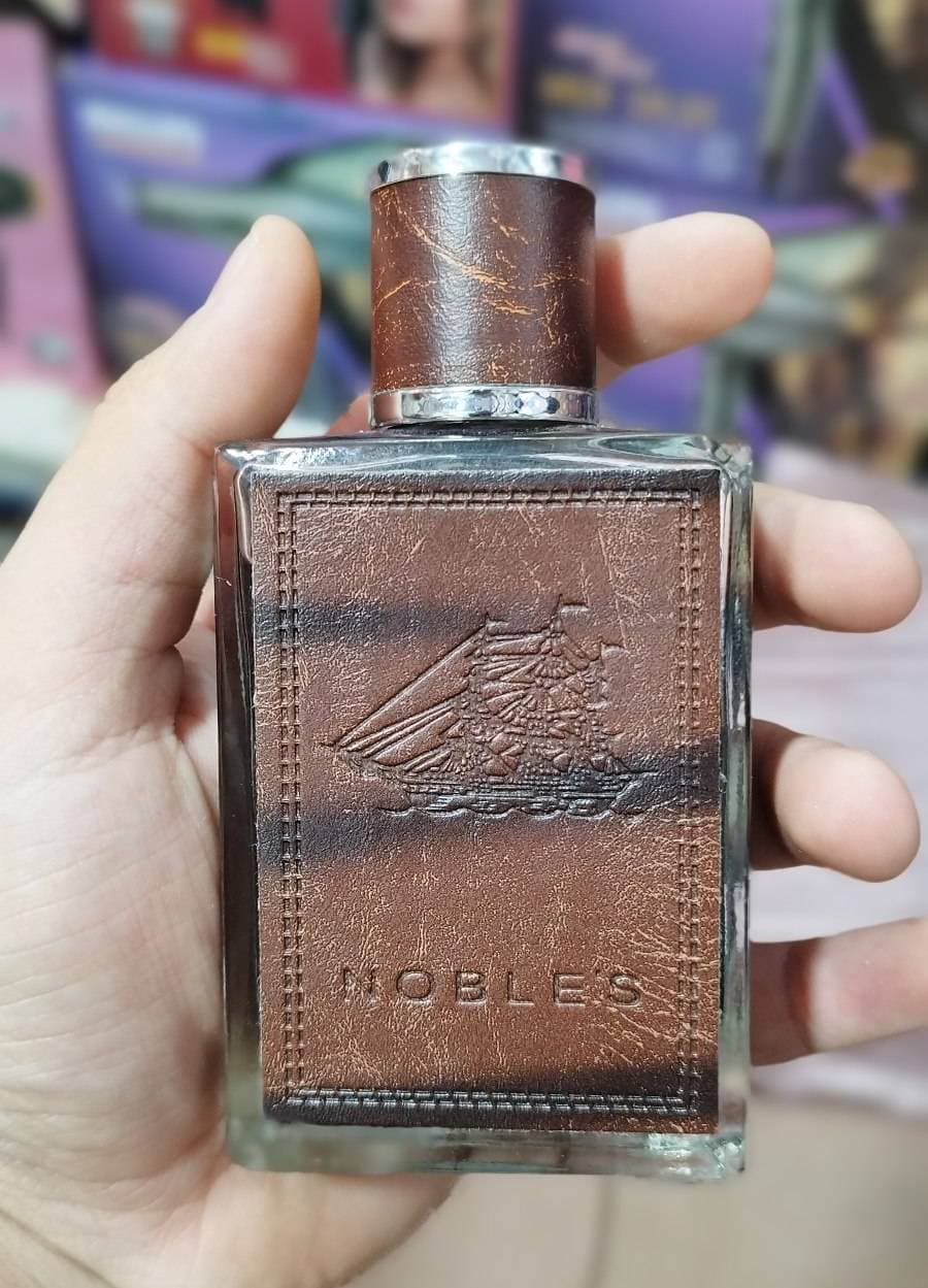 عطر ادوپرفیوم مردانه کاپیتان بلک حجم ۱۰۰ میل گرم شیرین — تصویر ۳