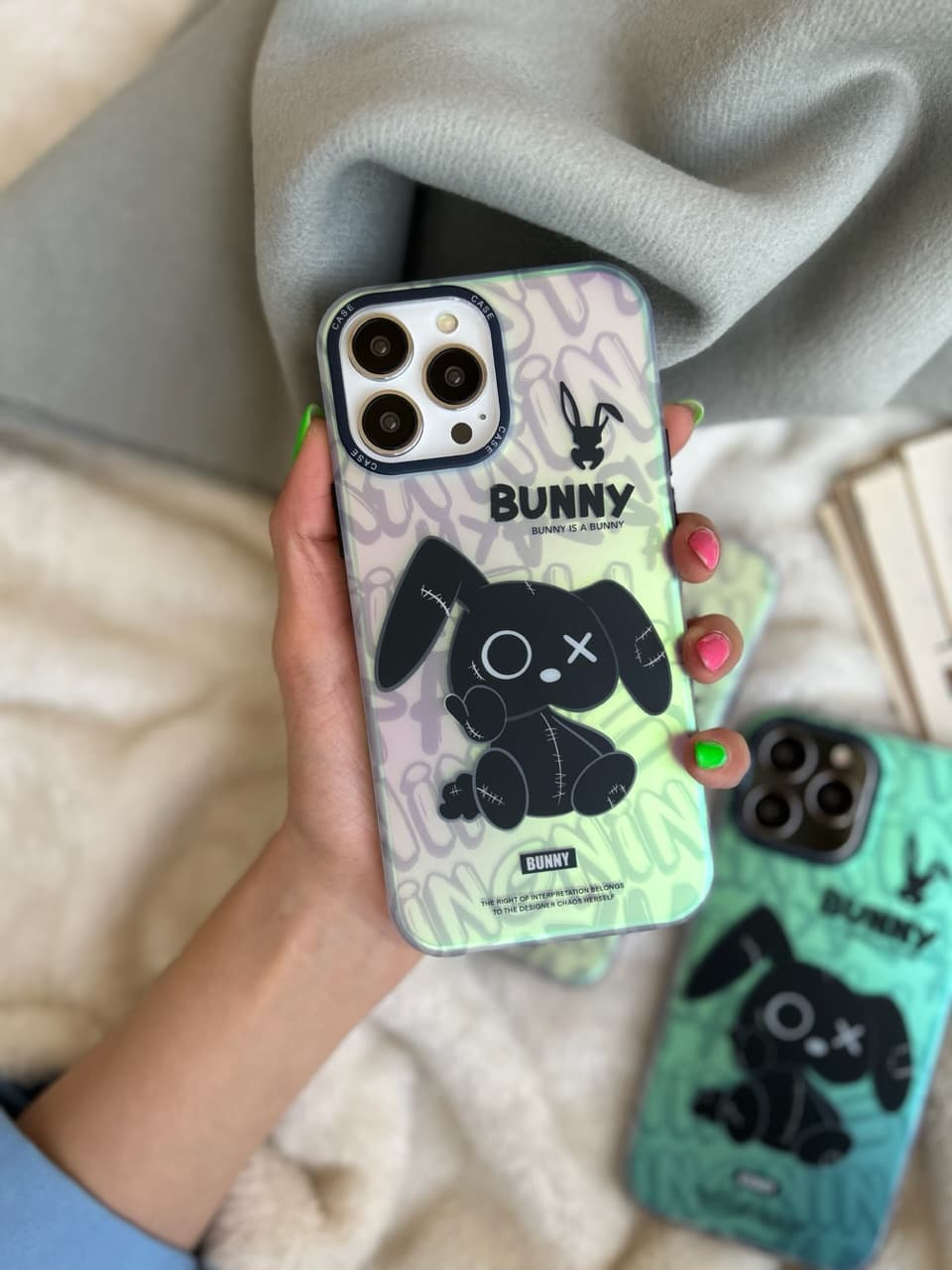 قاب آیفون خرگوش هولوگرامی UNNY IS A BUNNY — تصویر ۴