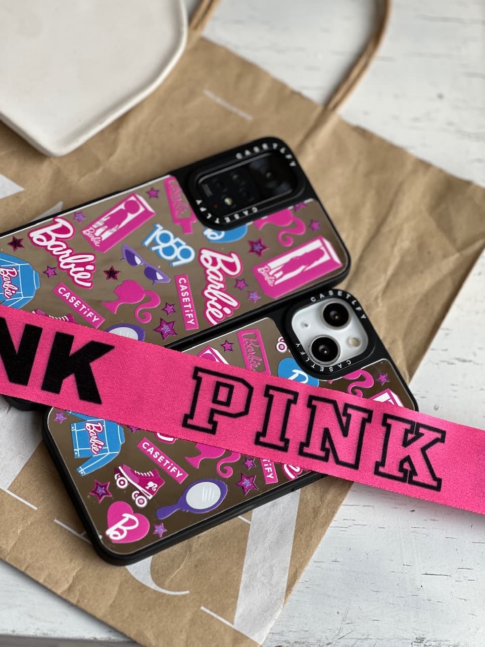 بند گوشی PINK صورتی — تصویر ۲