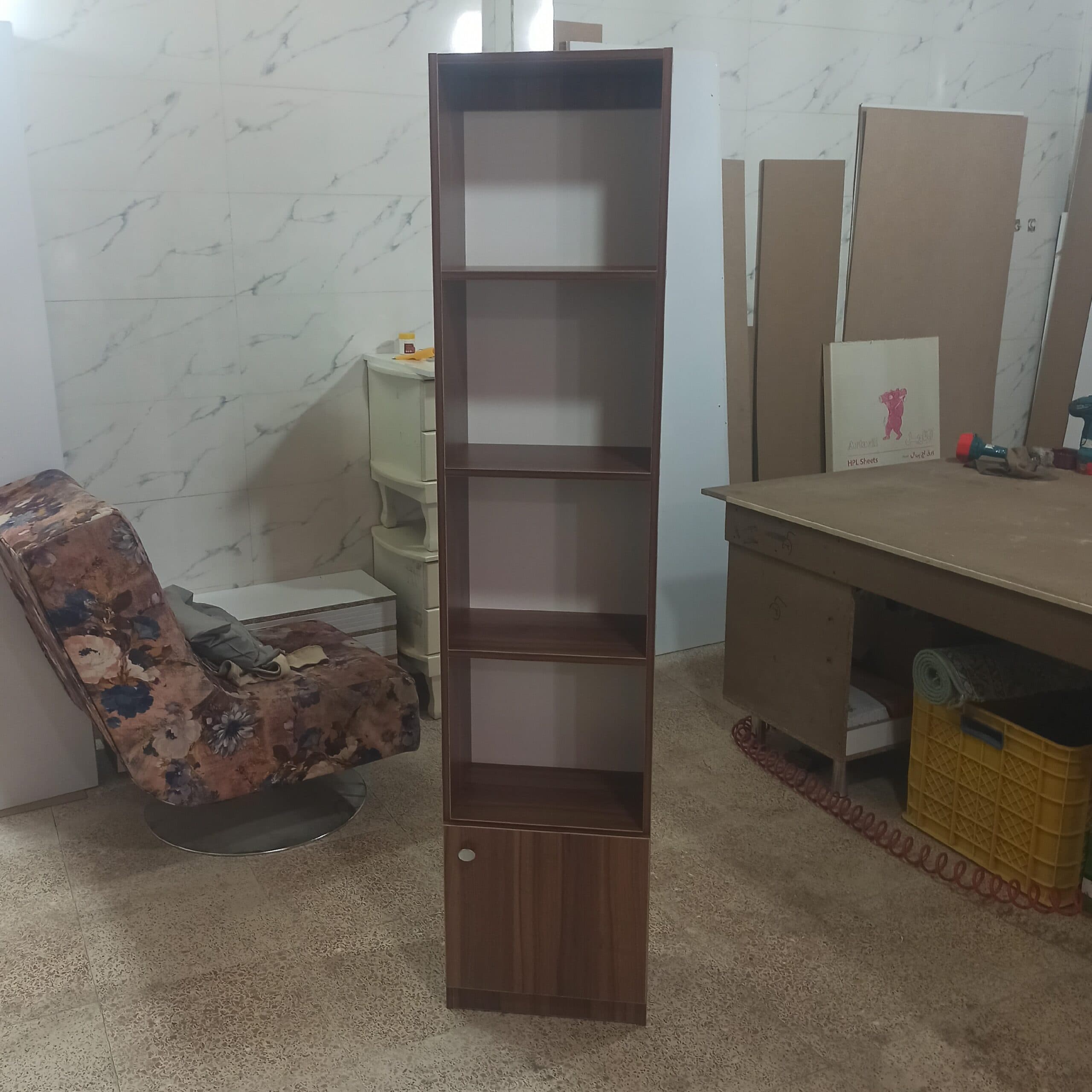 کتابخانه عرض 40 قفسه کمد دار قهوه ای مبلمان اورلین مدل 963422 — تصویر ۳