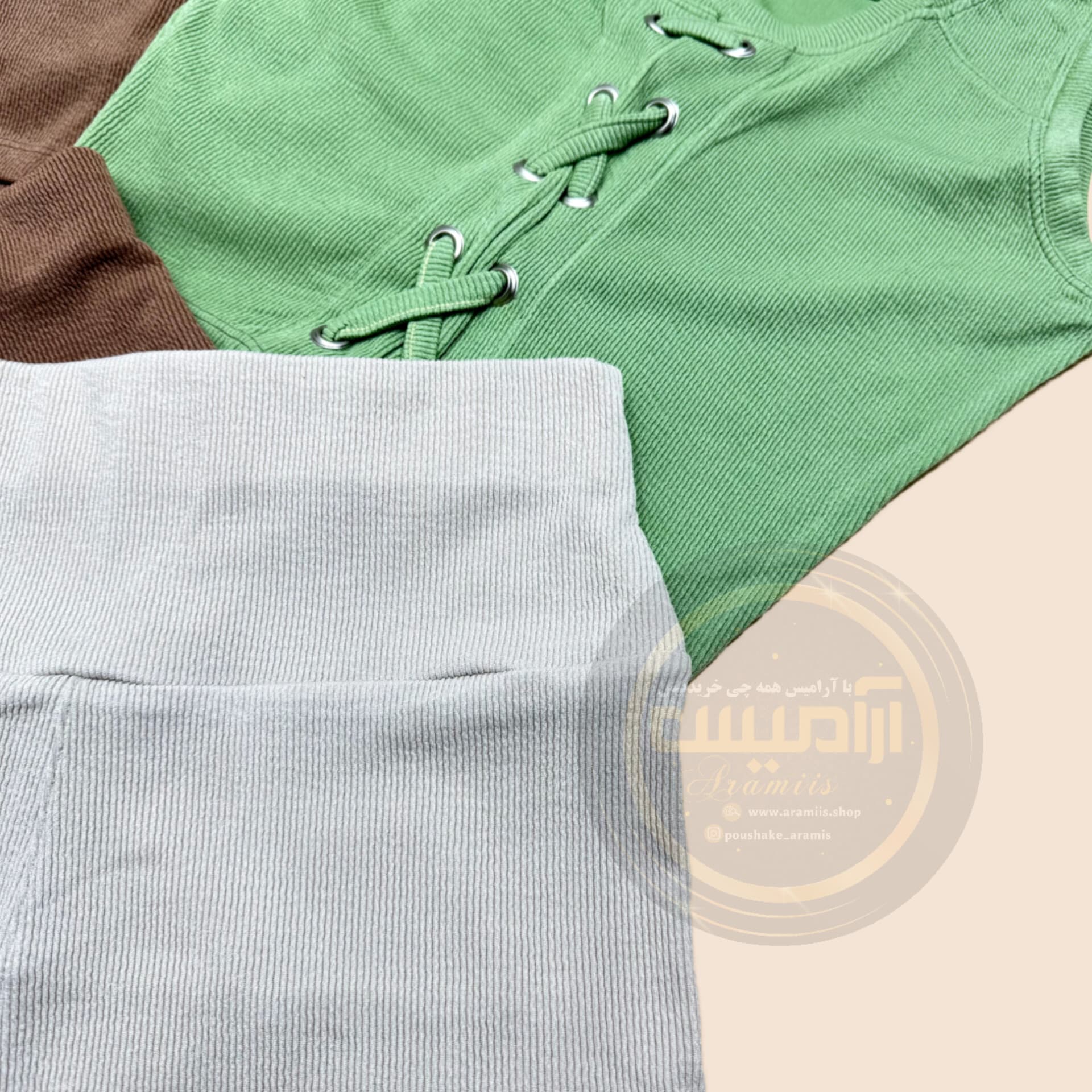 تاپ زنجیری و شورتک کبریتی — تصویر ۳