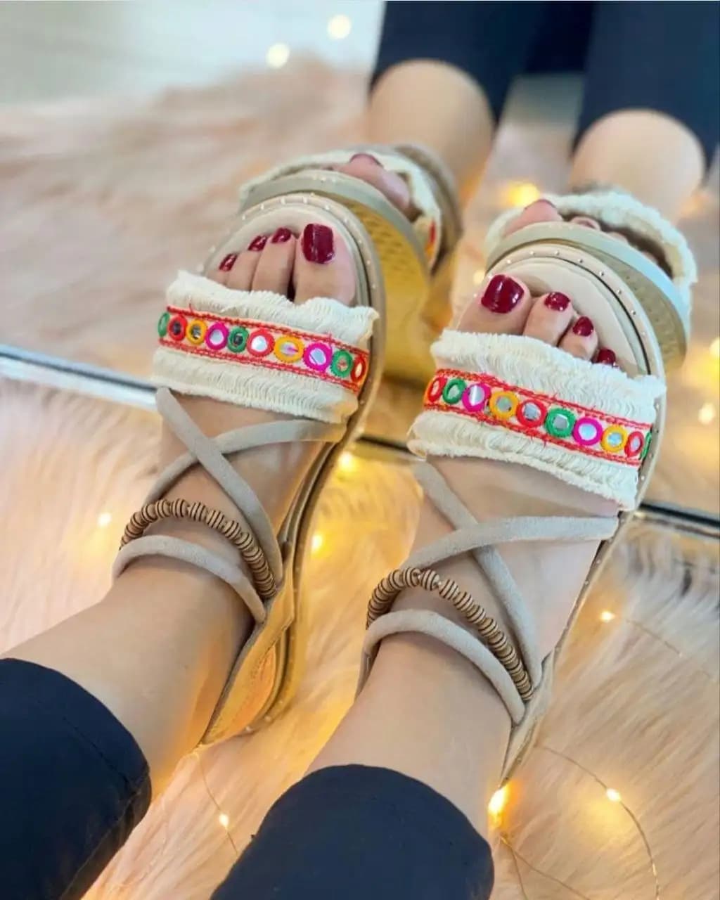 صندل سنتی (کرم) کد 4480 — تصویر ۷