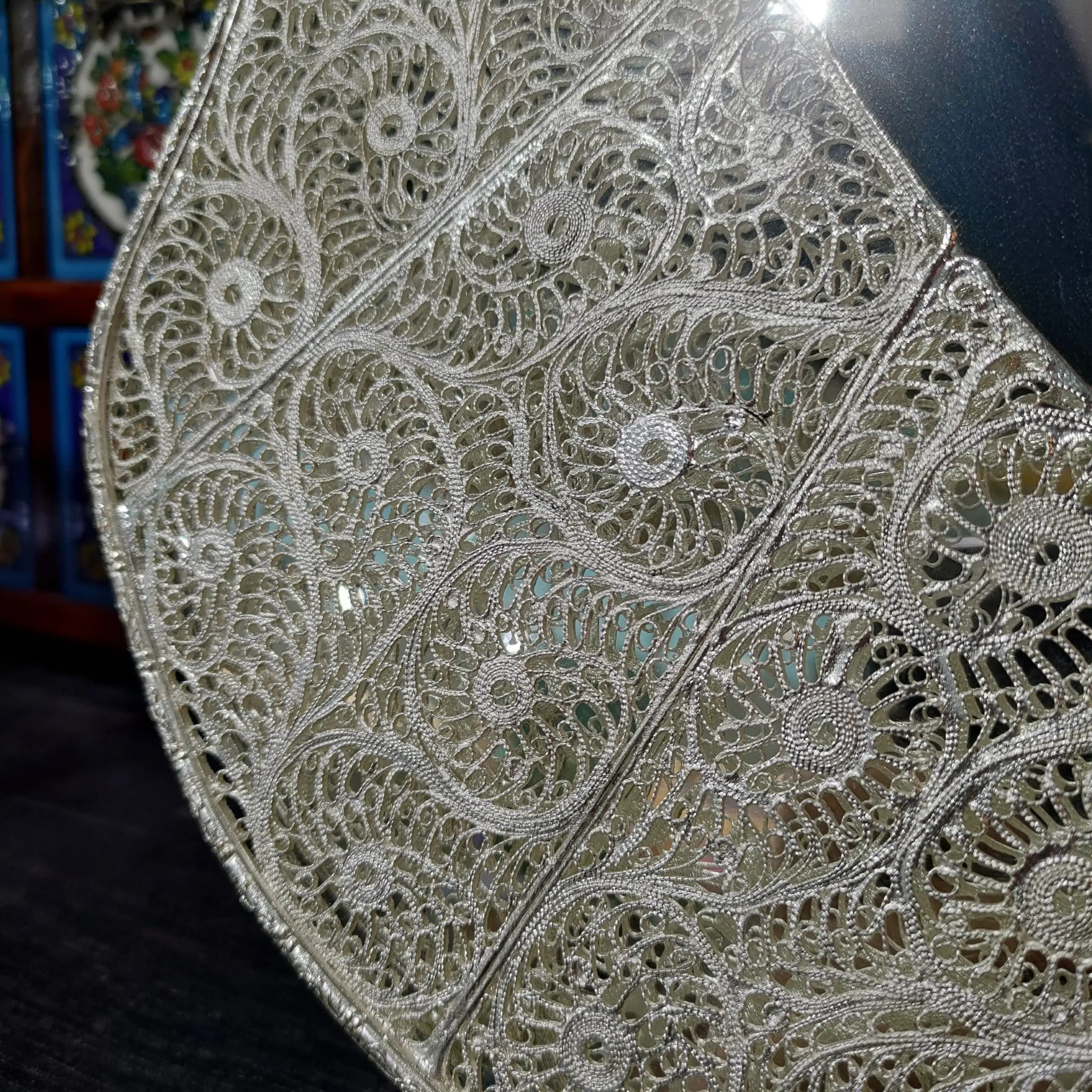 آیینه ملیله کاری مس با روکش نقره — تصویر ۳