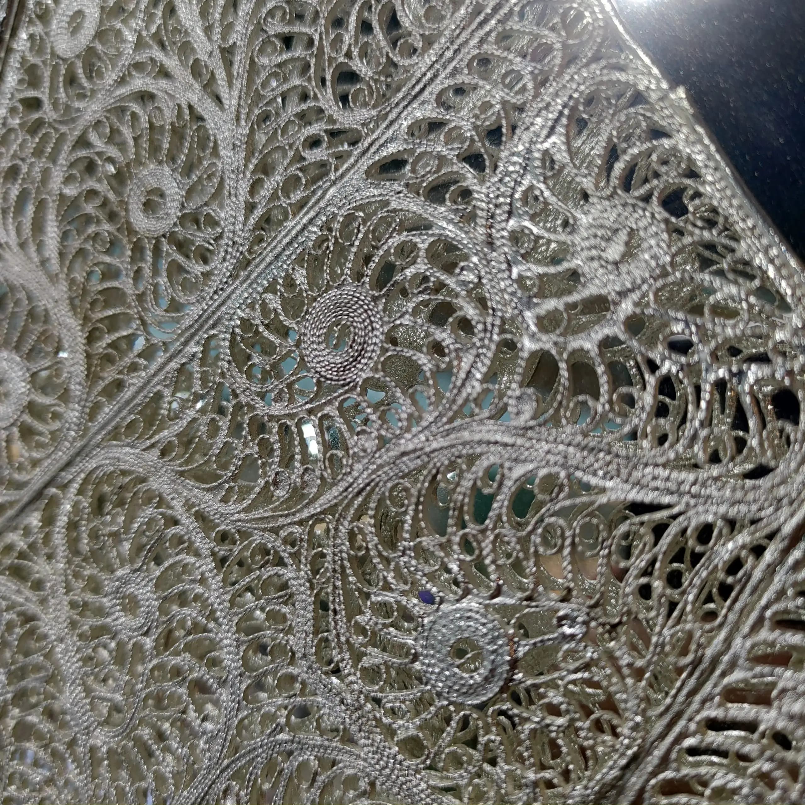 آیینه ملیله کاری مس با روکش نقره — تصویر ۶