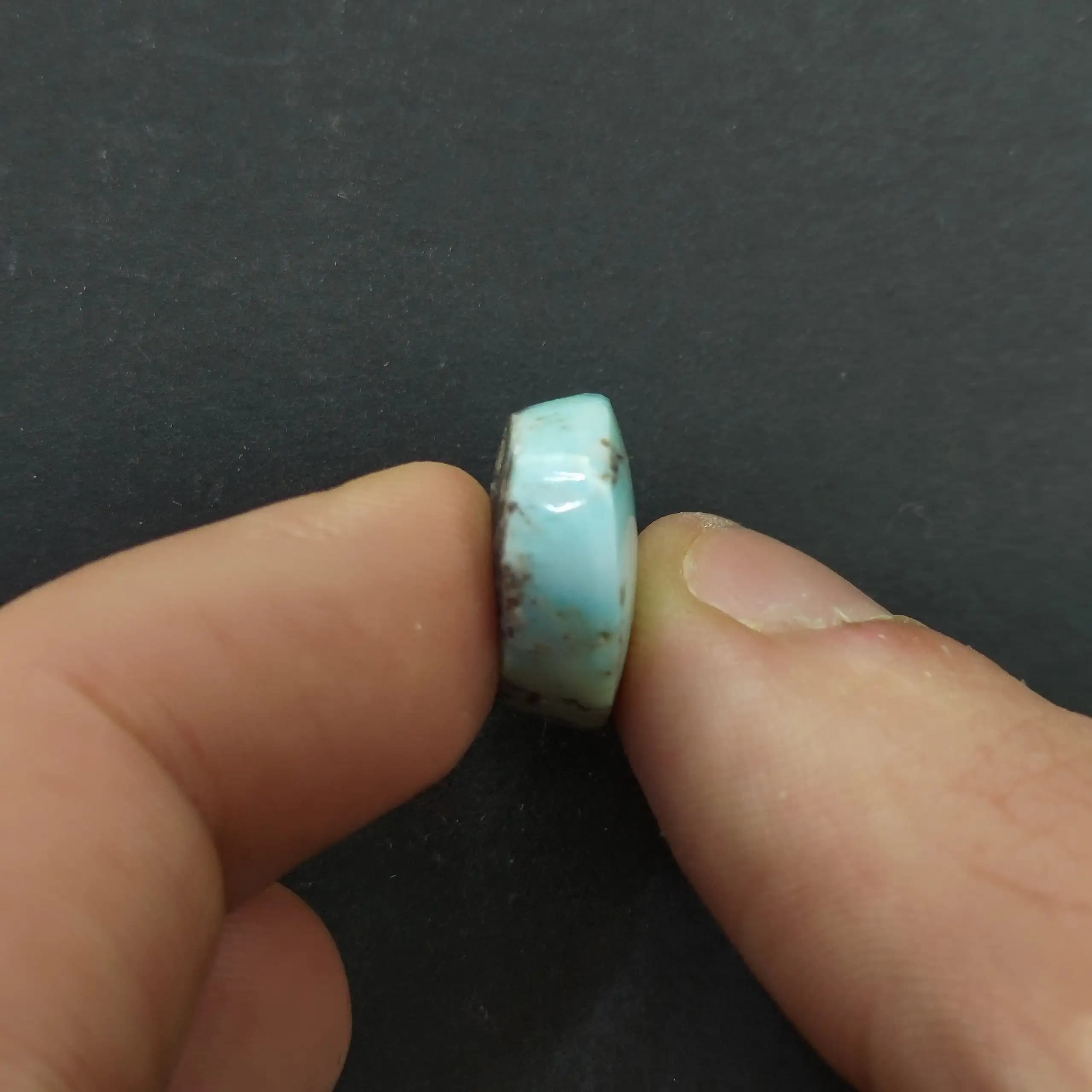 نگین فیروزه نیشابور خاص آبی سفید کد 1032 — تصویر ۴