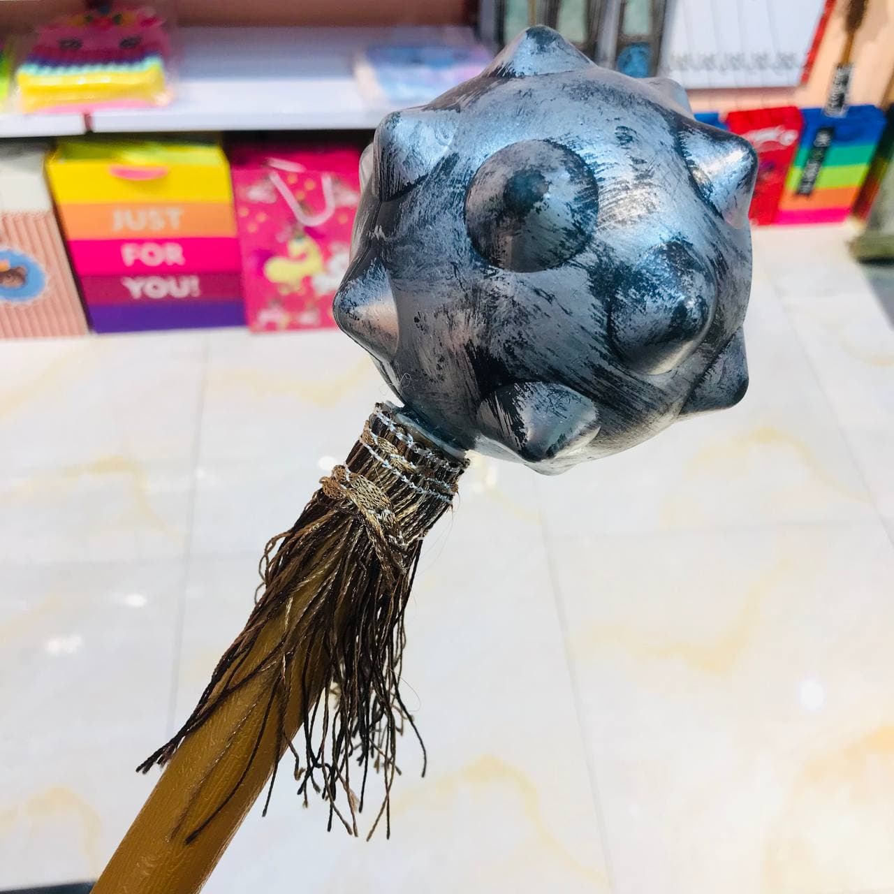 گرز پلاستیکی هالووین — تصویر ۲