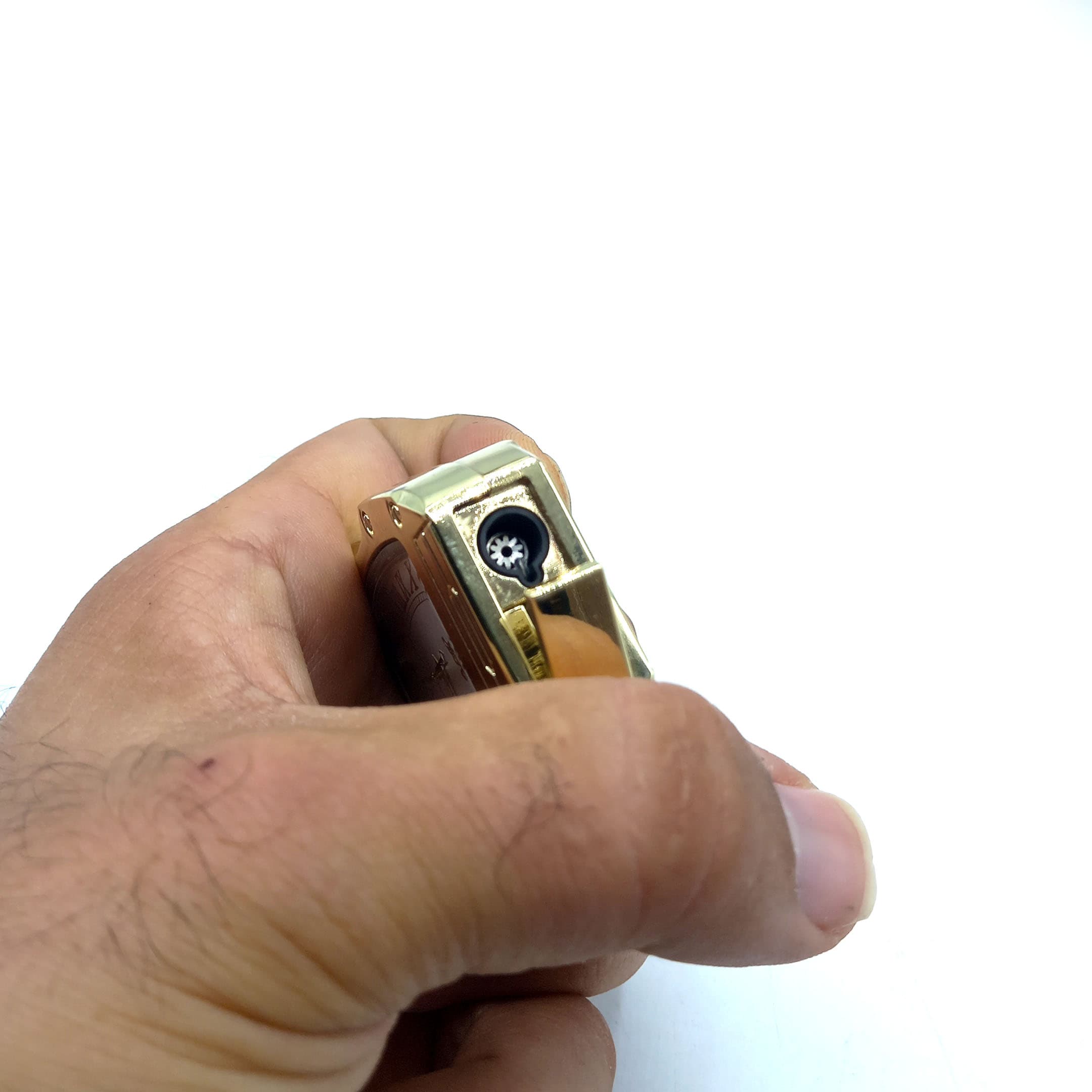 فندک گازی اتمی و ساعت عقربه ای جیبی طلایی کد s120136 — تصویر ۳