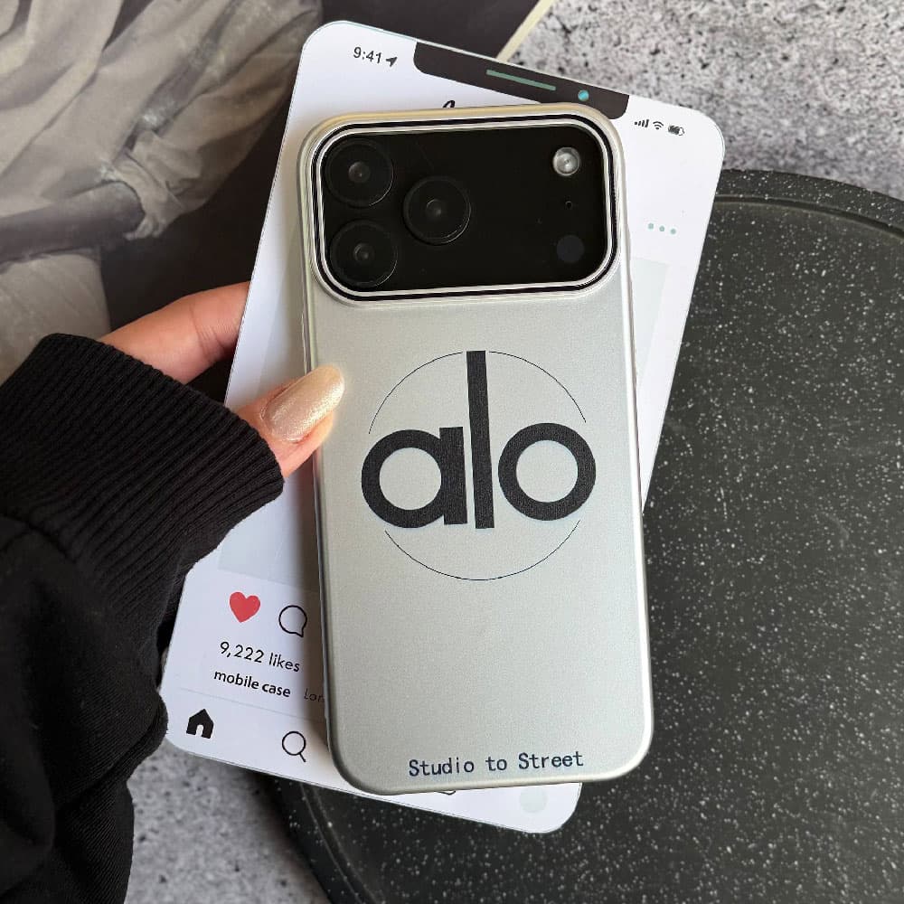قاب Silver alo with MagSafe مناسب برای گوشی موبایل سامسونگ گلکسی Samsung Galaxy A56 / S24 FE / S23 Ultra / S24 Ultra / S25 Ultra — تصویر ۳