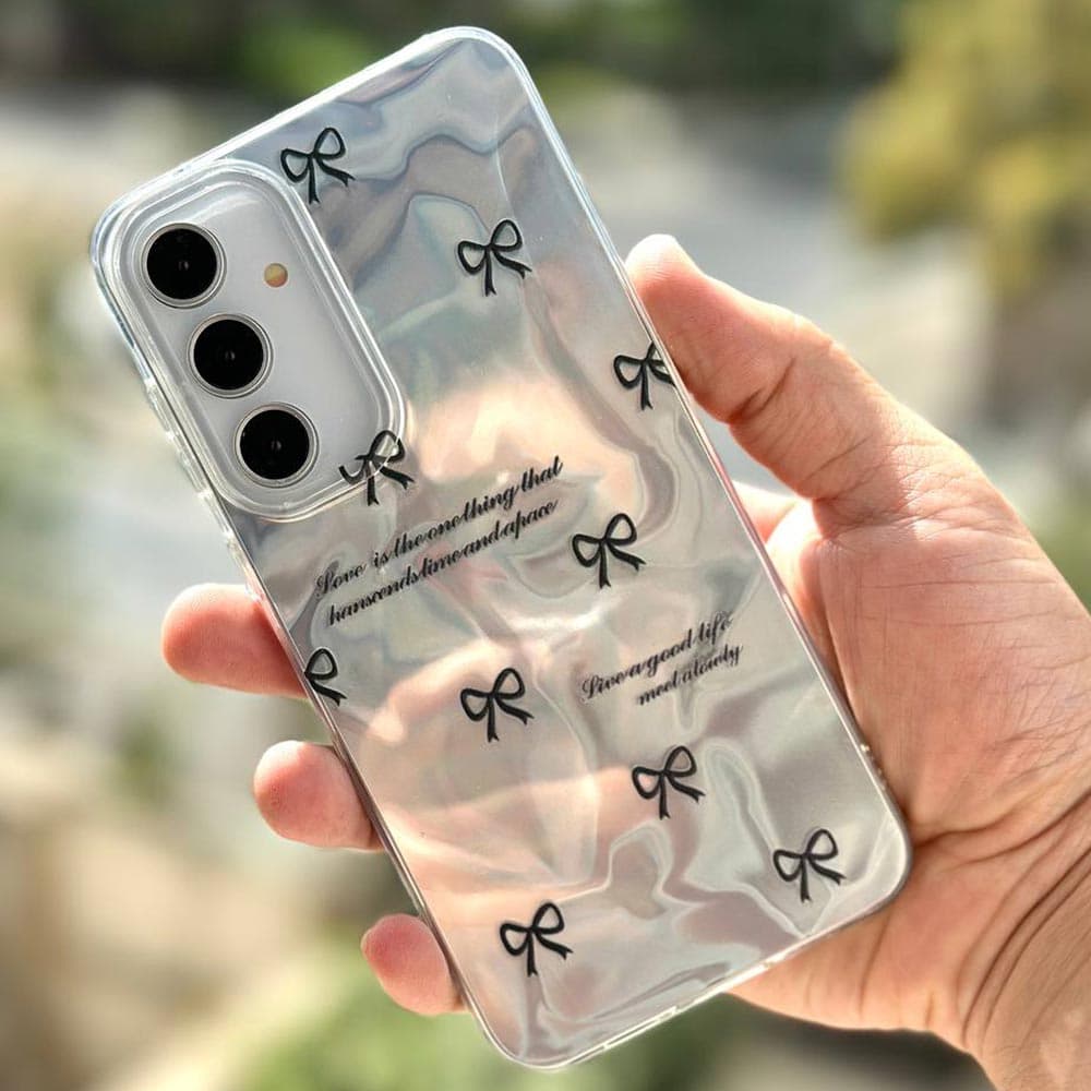 قاب هولوگرامی پاپیون مشکی مدل Silver Bow مناسب برای گوشی موبایل سامسونگ گلکسی Samsung Galaxy A12 / A13 / A15 / A16 / A21S / A23 / A24 / A25 / A26 / A31 / A32 4G / A32 5G / A34 / A35 / A36 / A51 / A52