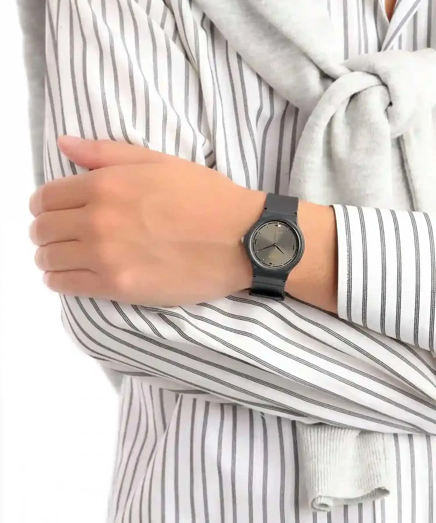 ساعت مچی مردانه و زنانه اصل کاسیو (casio) زیرمجموعه استاندارد مدل MQ-76-1ALDF — تصویر ۵