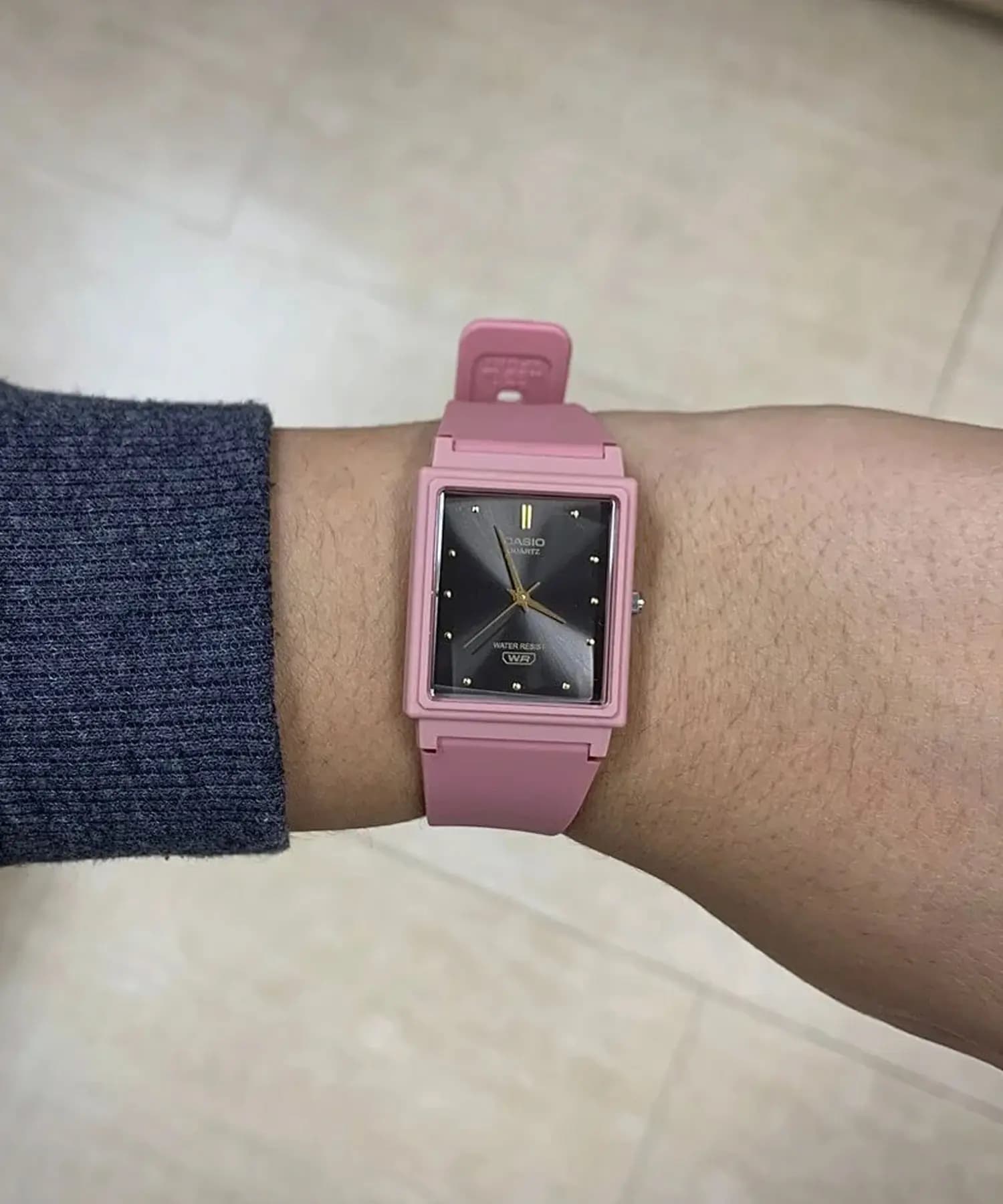 ساعت مچی زنانه اصل کاسیو (casio) زیرمجموعه استاندارد مدل MQ-38UC-4ADF — تصویر ۴