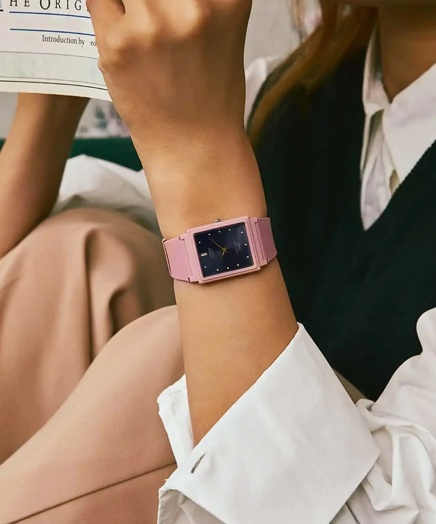 ساعت مچی زنانه اصل کاسیو (casio) زیرمجموعه استاندارد مدل MQ-38UC-4ADF — تصویر ۵