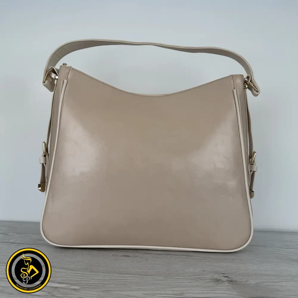 کیف دستی زنانه اسپرت برند مایکل کورس — تصویر ۵