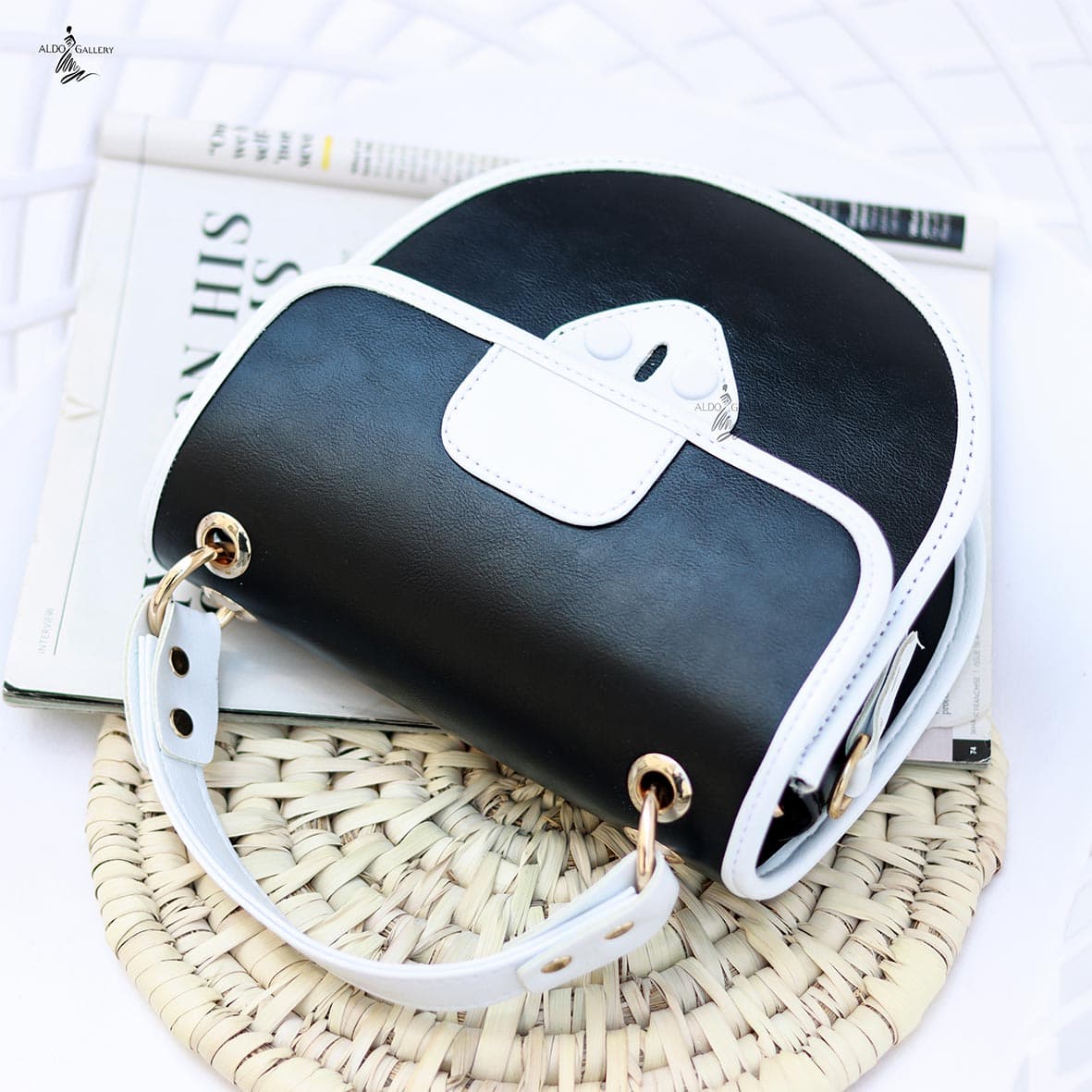کیف نیم دایره مگارا — تصویر ۶