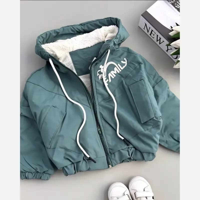 سویشرت کاپشنی بچگانه رویه شمعی ضخیم برزنتی داخل پشم شیشه ببعی قواره آزاد باکسی — تصویر ۳