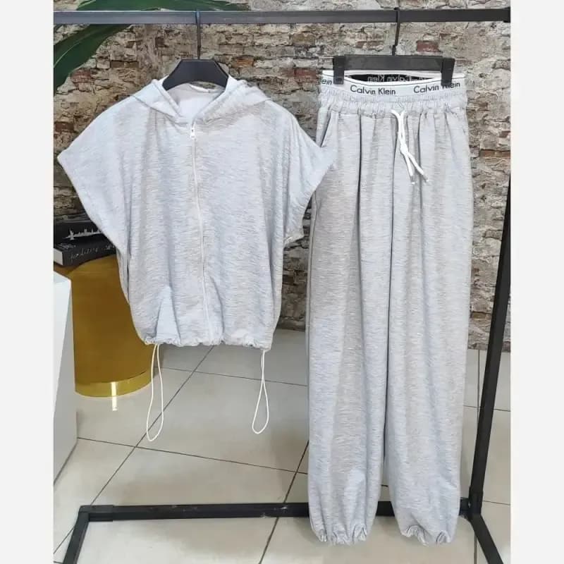 ست کراپ شلوار زنانه مدل ارینا پارچه پنبه گلکسی فریسایز 38 تا 44 — تصویر ۴