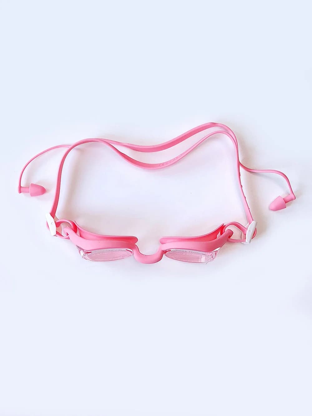عینک شنا صورتی رنگ گوشگیر دار چسبیده زنانه برند اسپیدو ( Speedo ) — تصویر ۳