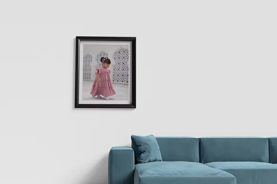 موکاپ قاب عکس چوبی — تصویر ۶