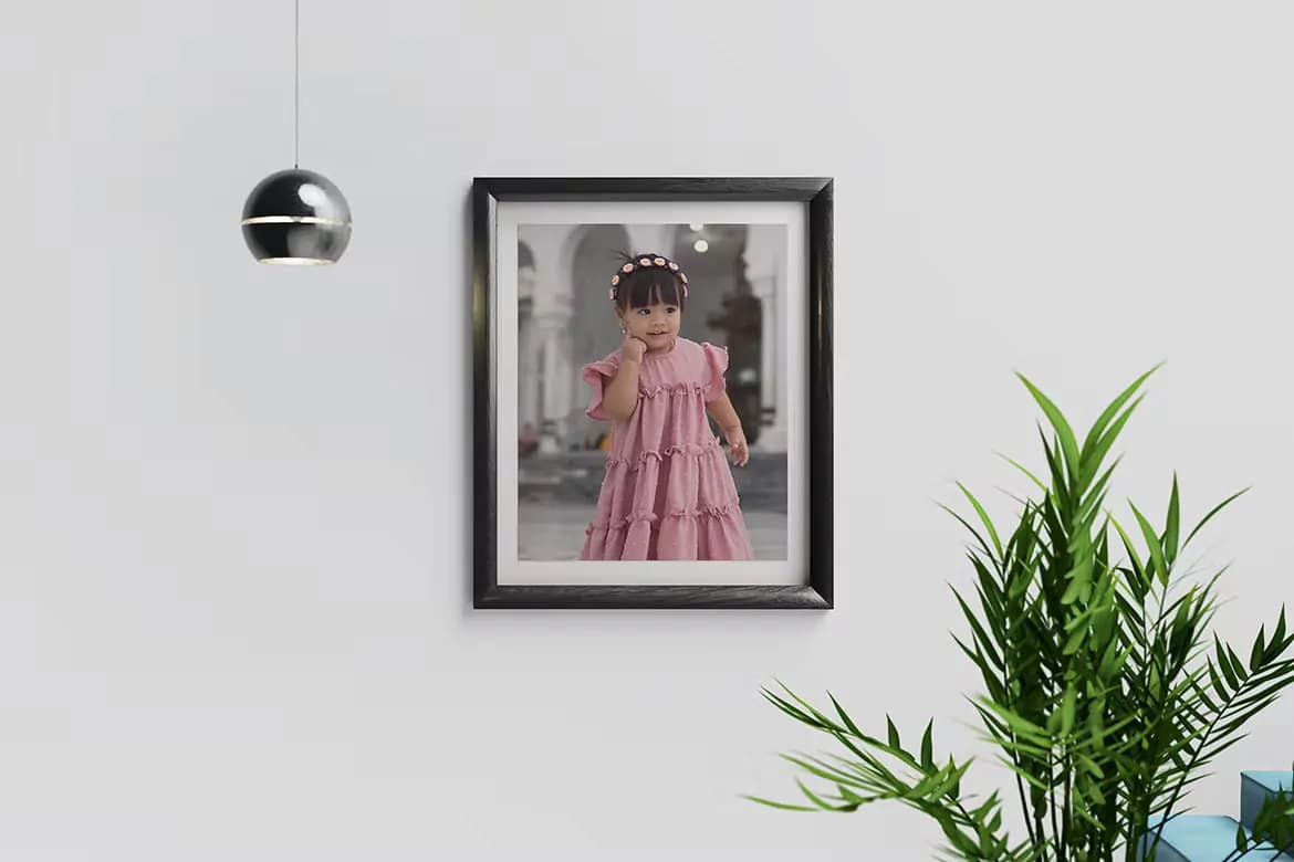 موکاپ قاب عکس چوبی — تصویر ۲