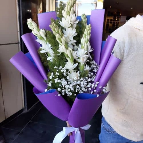 دسته گل برای دفتر اسناد رسمی شماره 950 عباس آباد اندیشه 100a2484
