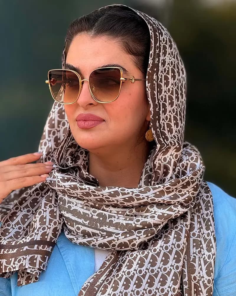 عینک آفتابی زنانه روبرتو کاوالی مدل ROBERTO CAVALLI SRC079M — تصویر ۲