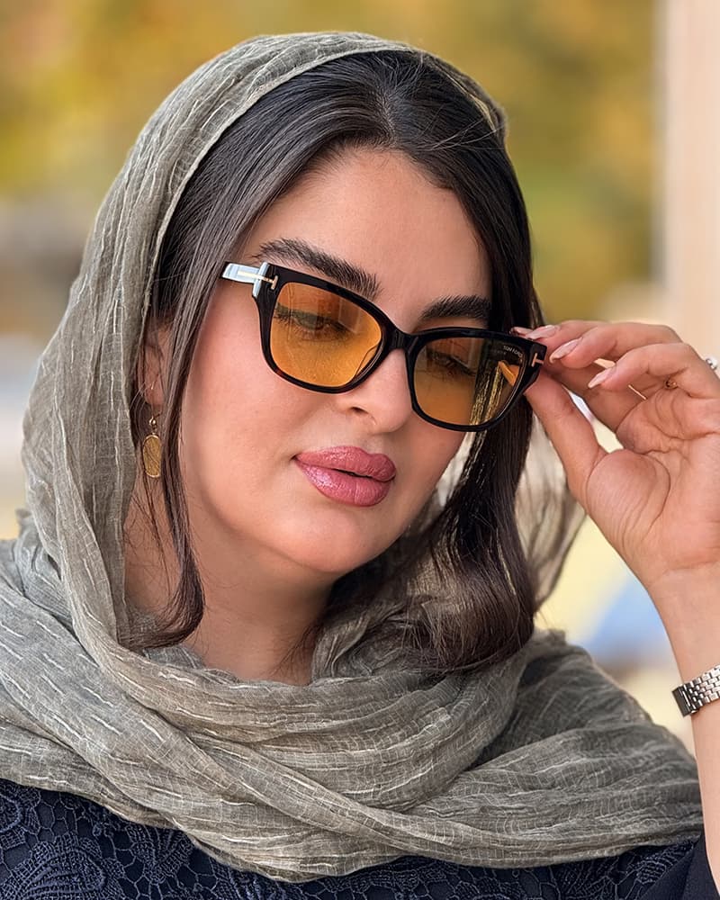 عینک آفتابی زنانه تامفورد مدل Tom Ford ELSA FT1108 — تصویر ۲