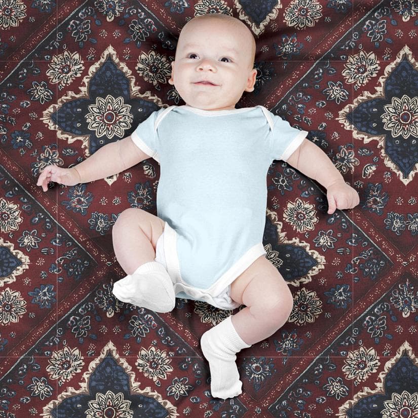 پارچه مخمل روبالشی طرح سه بعدی فرش نقش ایرانی کد 5014679 — تصویر ۴