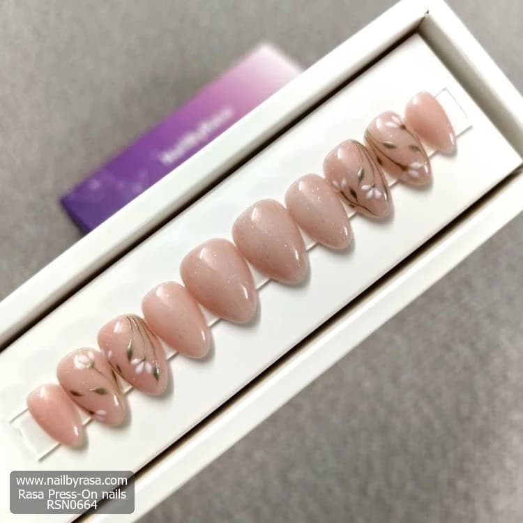 ناخن مصنوعی صورتی طرح گل و برگ خطی بادامی متوسط راسا – RSN0664