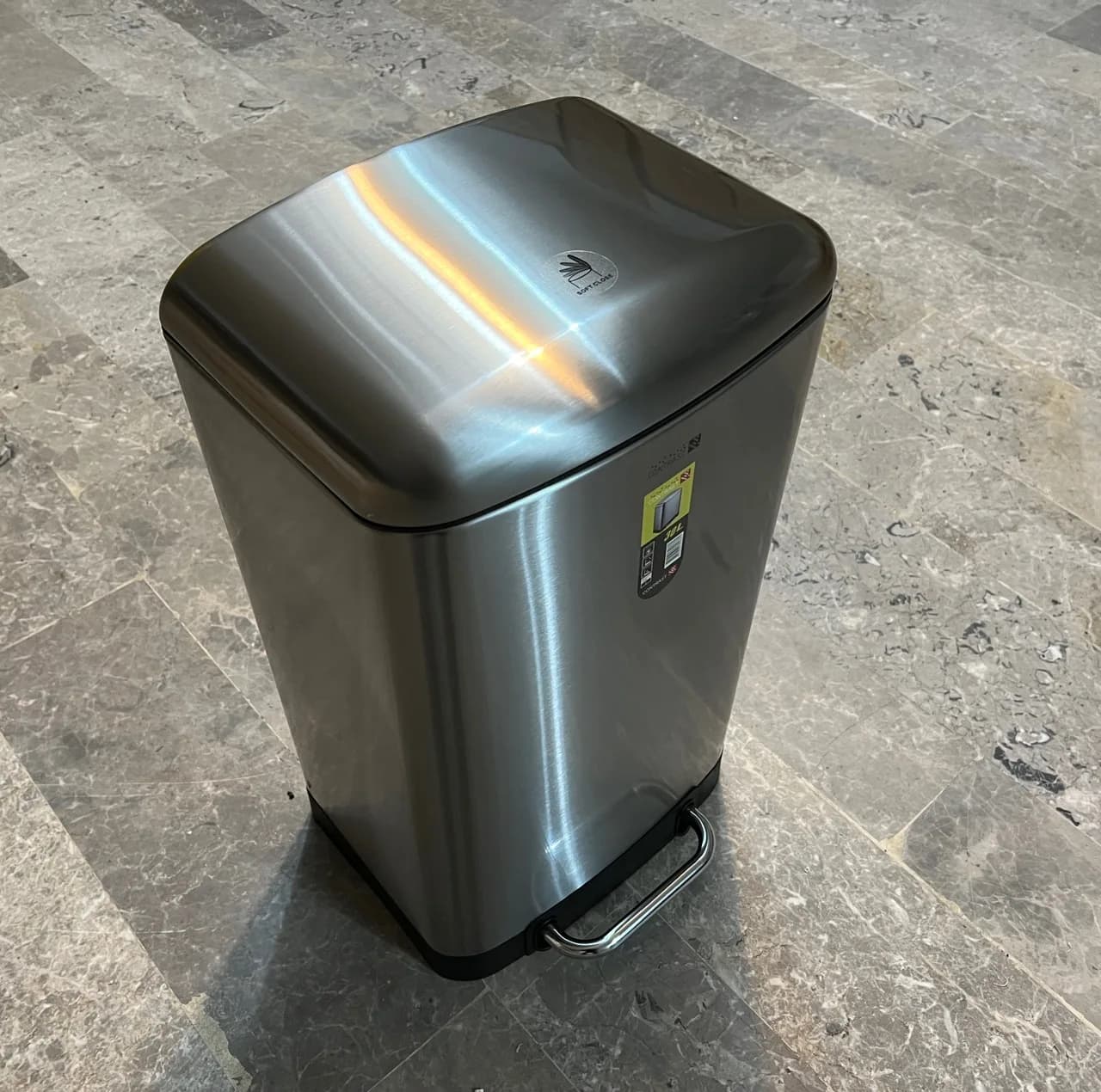 سطل زباله پدالی کنتراست مدل 30 — تصویر ۵