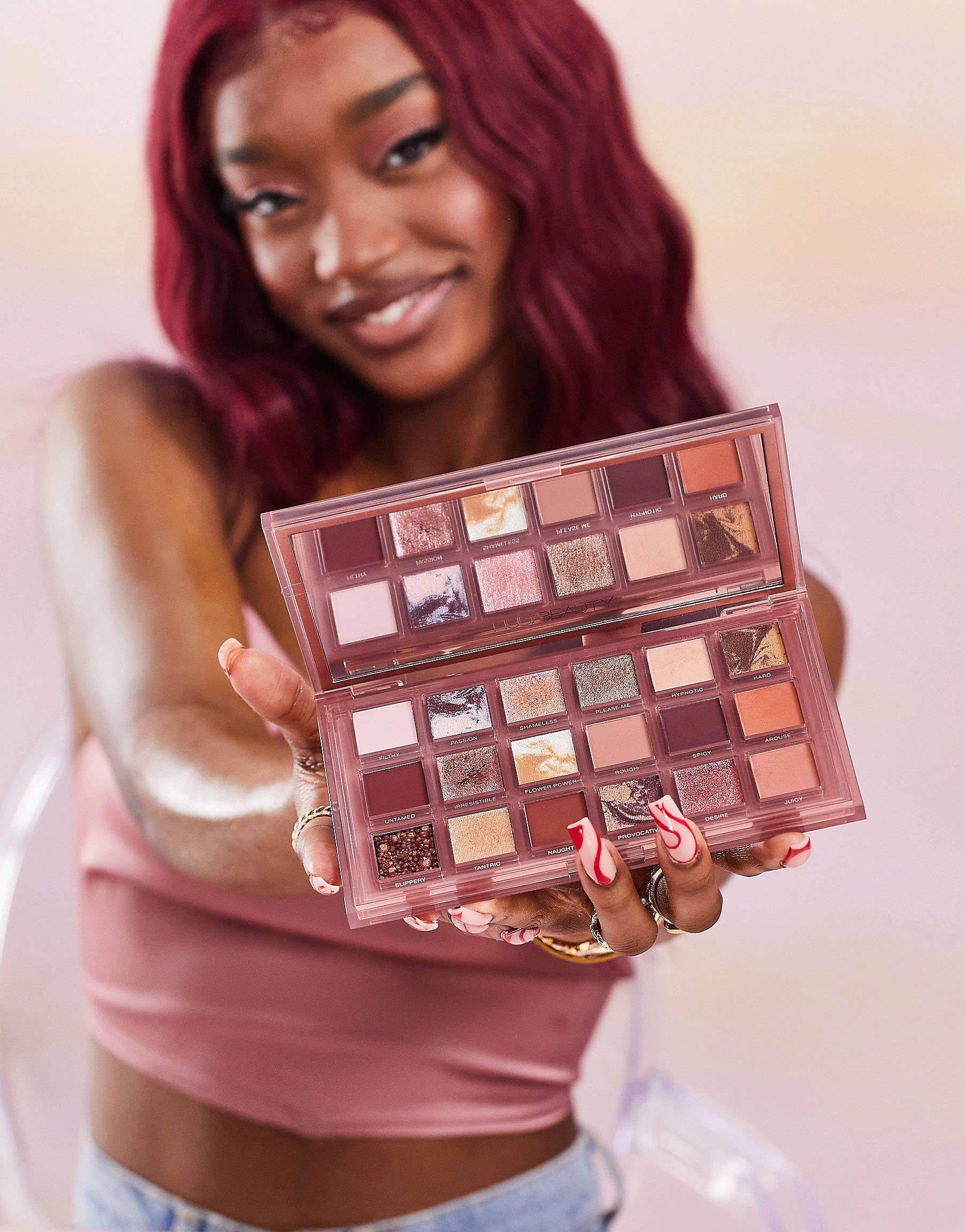 پالت سایه چشم ناوتی هدی بیوتی HUDA Beauty Naughty Eyeshadow Pallete — تصویر ۳