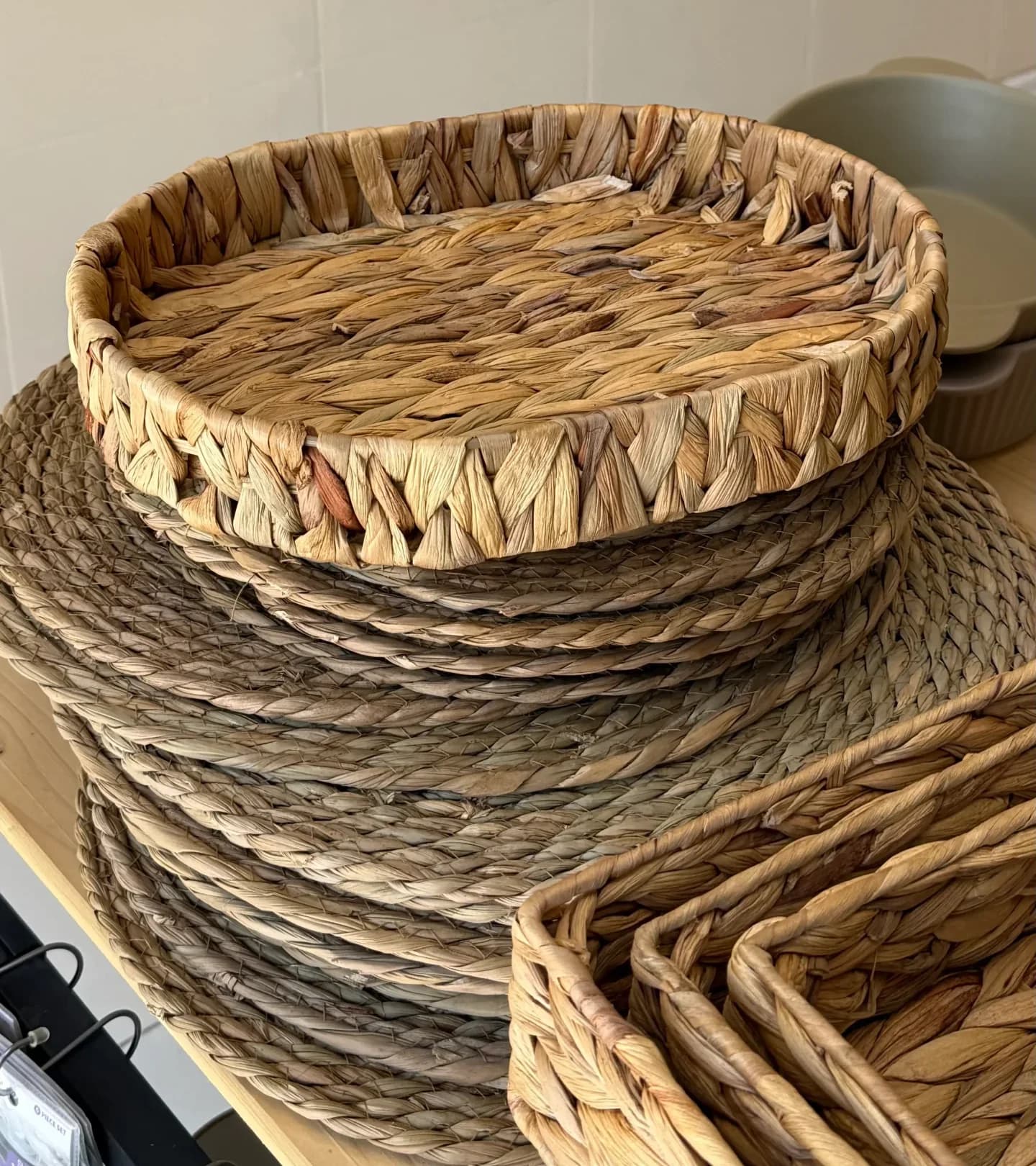 سبد حصیری الیاف طبیعی وارداتی بیضی — تصویر ۴