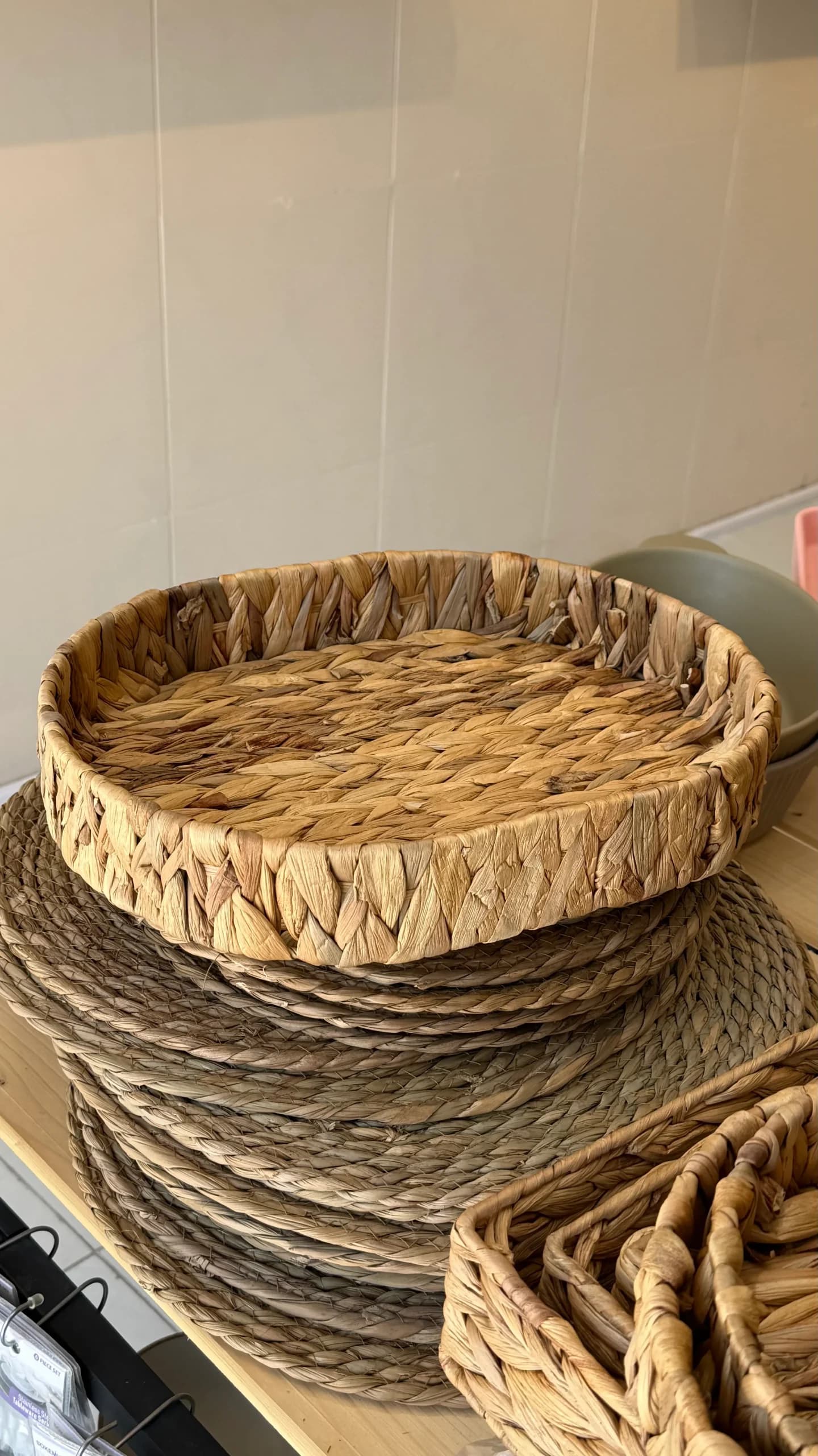سبد حصیری الیاف طبیعی وارداتی بیضی — تصویر ۳