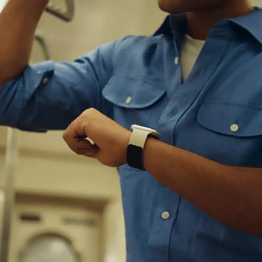 بند دورو اپل واچ برند مافت مدل MOFT Snap Duo Watch Band سایز ۳۸/۴۰/۴۱/۴۲ میلی متر رنگ مشکی/کرم — تصویر ۸