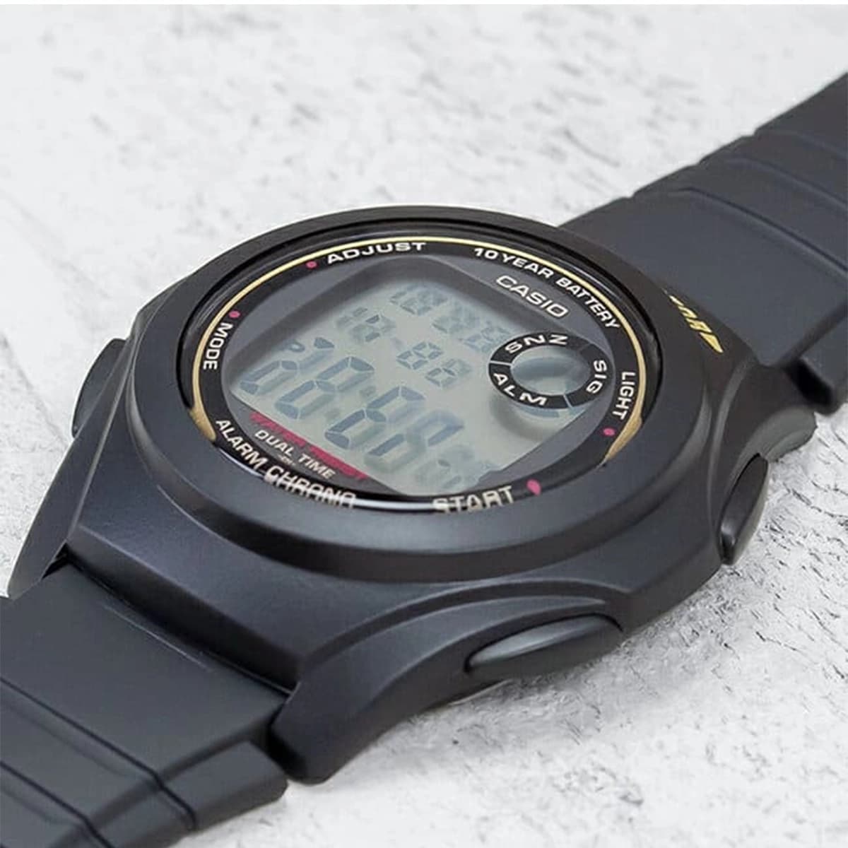 ساعت مچی مردانه کاسیو مدل Casio F-200W-9ADF — تصویر ۵