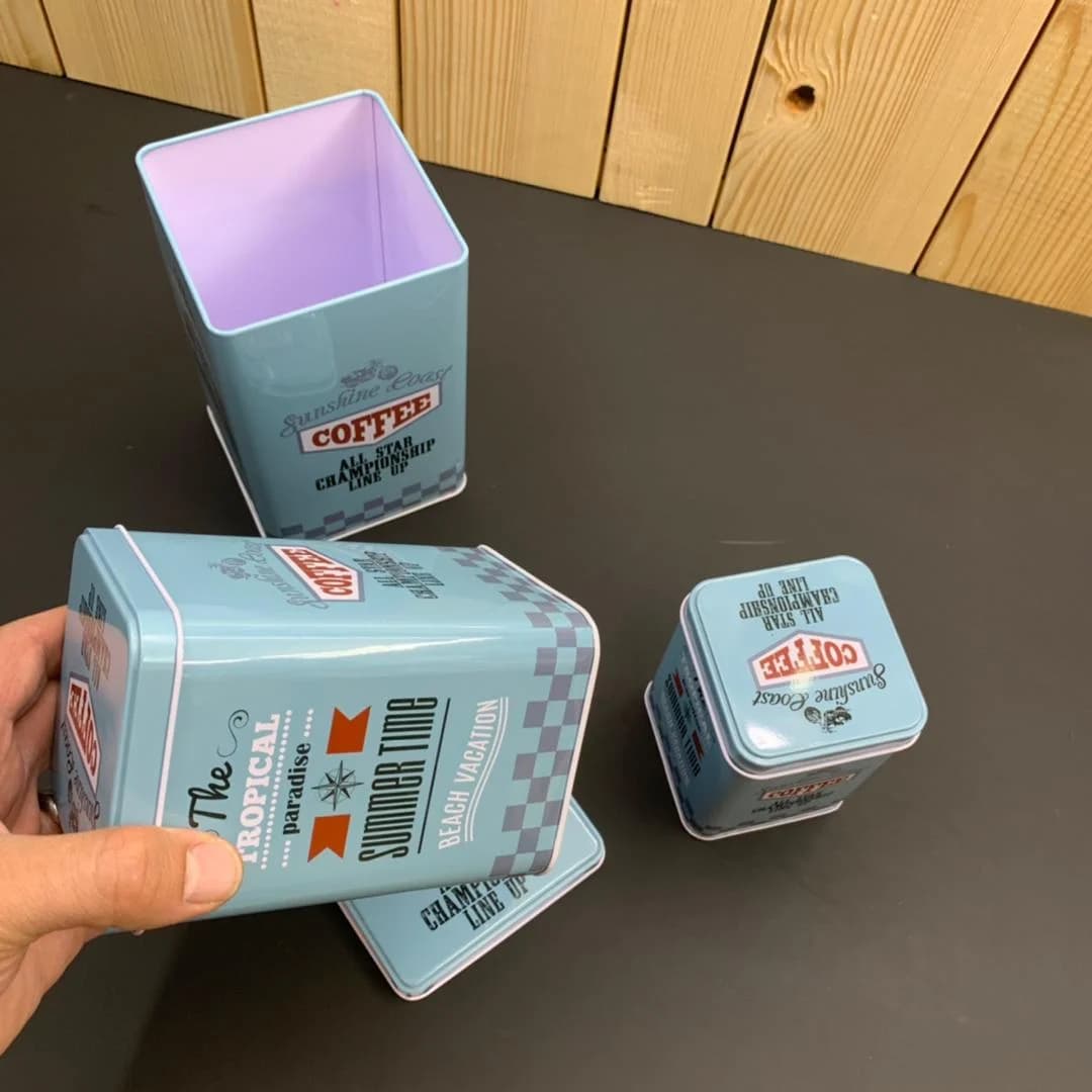 بانکه فلزی مکعب طرح COFFEE کد ۵۱۹ — تصویر ۳