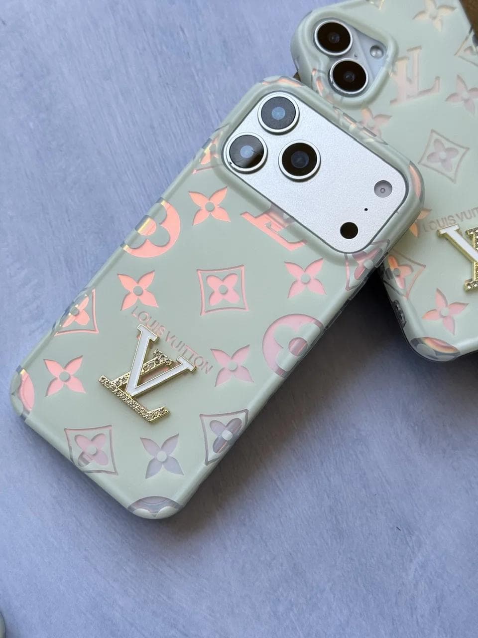 قاب Louis Vuitton هولوگرامی سامسونگ و شیائومی (کدC2221) مناسب برای Redmi Note 13 Pro 4G — تصویر ۶