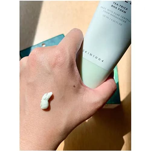 فوم شوینده ضدجوش ولایه بردار چای سبز ماداگاسکار سنتلا 125ml کد 1569 — تصویر ۶