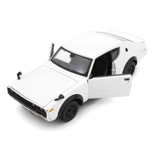 ماشین فلزی 1:24 مایستو مدل 1973 Nissan Skyline 2000 GT-R سفید — تصویر ۳
