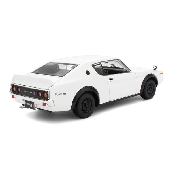ماشین فلزی 1:24 مایستو مدل 1973 Nissan Skyline 2000 GT-R سفید — تصویر ۴