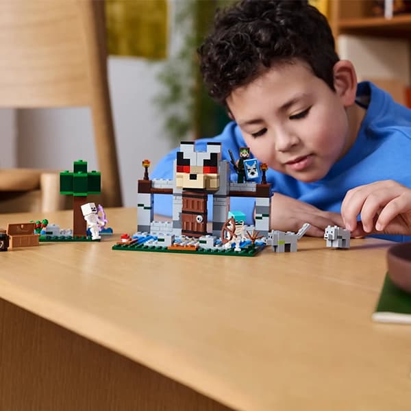 لگو Minecraft مدل 21261 The Wolf Stronghold — تصویر ۷