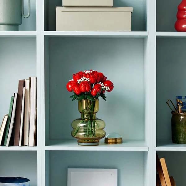 لگو آیکونز مدل دسته گل رز قرمز Bouquet of Roses 10328 — تصویر ۷