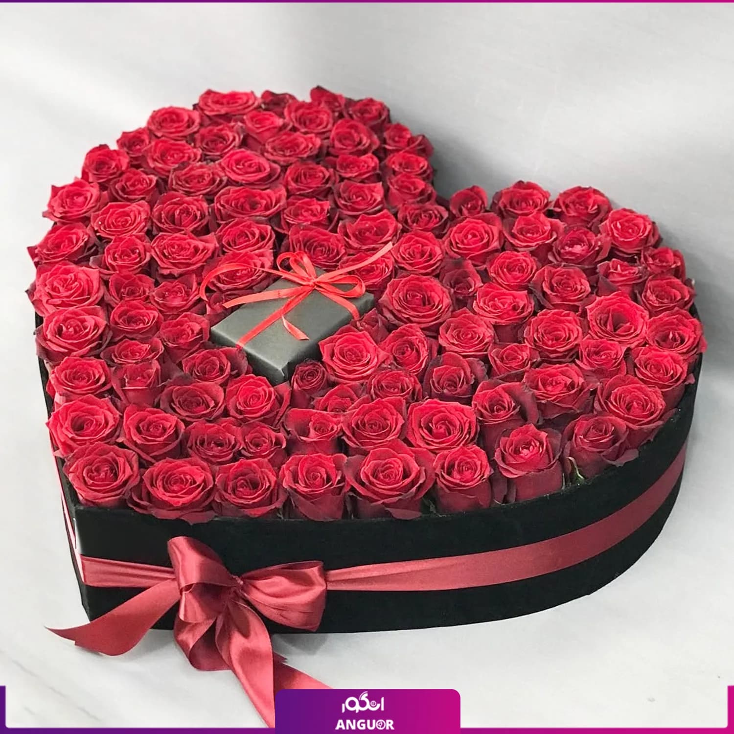 باکس قلبی 95 شاخه ای رز قرمز — تصویر ۲