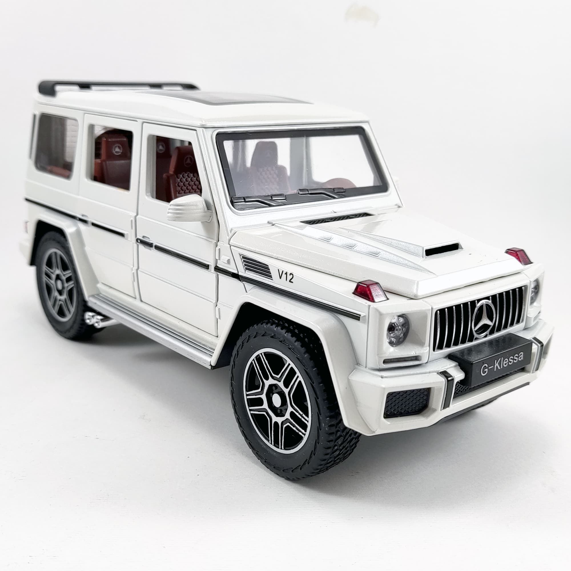 ماشین بازی مدل بنز G class دودزا کد CZ118 — تصویر ۷