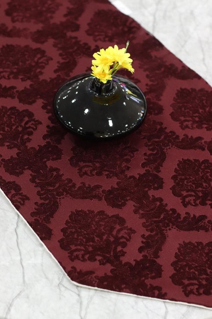 رانر طرح گلدرشت، پارچه ای زرشکی — تصویر ۳
