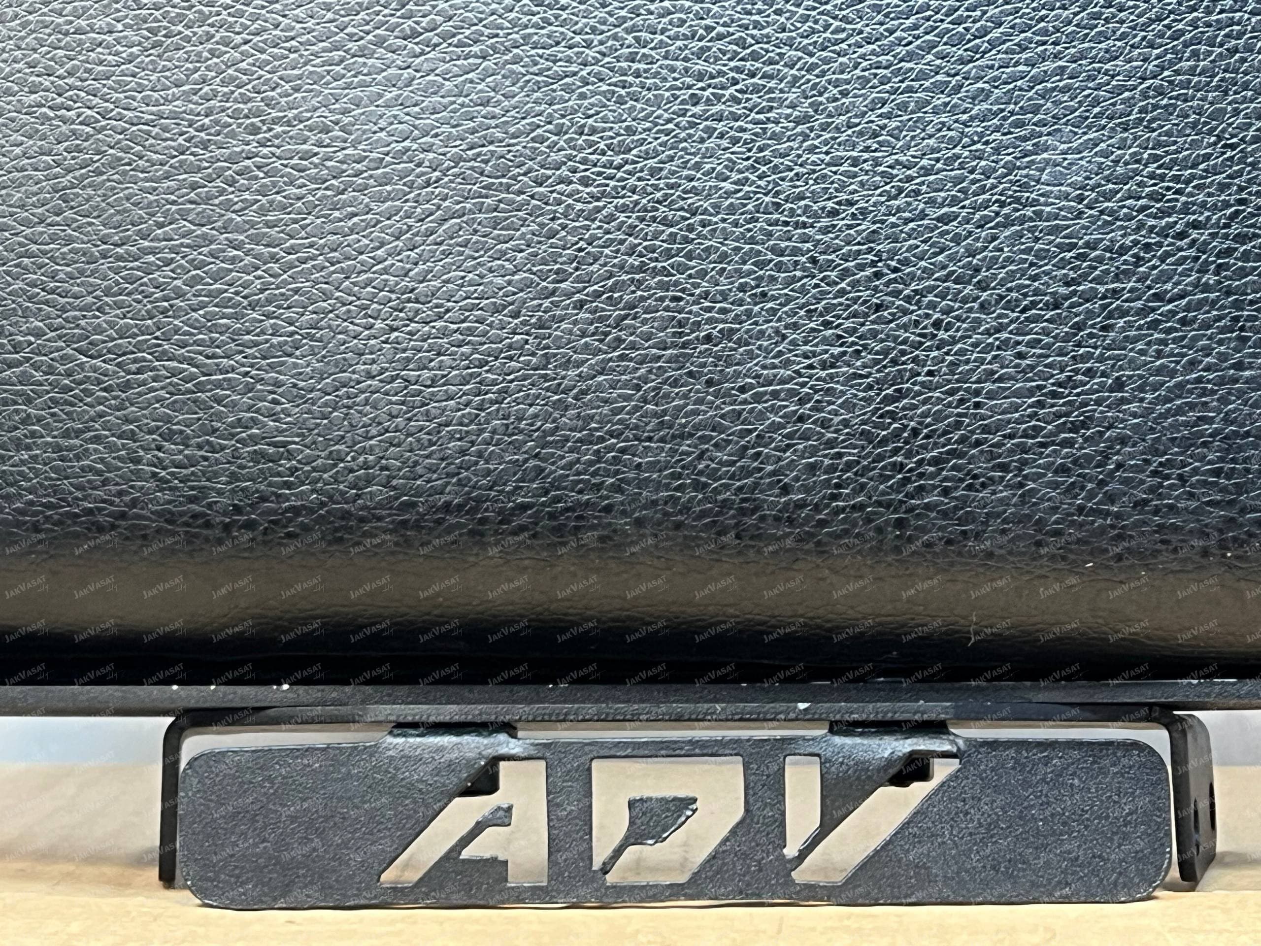 پشت زین ثابت ADV160 — تصویر ۴