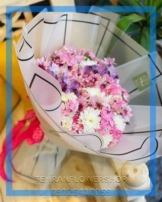 گلفروشی نزدیک خوابگاه های دخترانه خیابان شریعتی