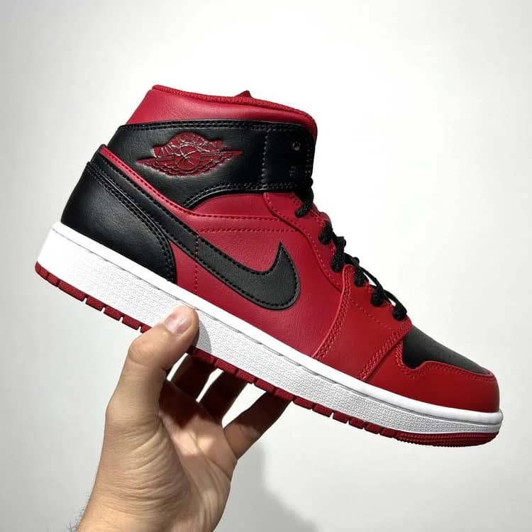 کتونی Nike مدل Air Jordan 1 Mid Reverse Bred – 554724-660 — تصویر ۷
