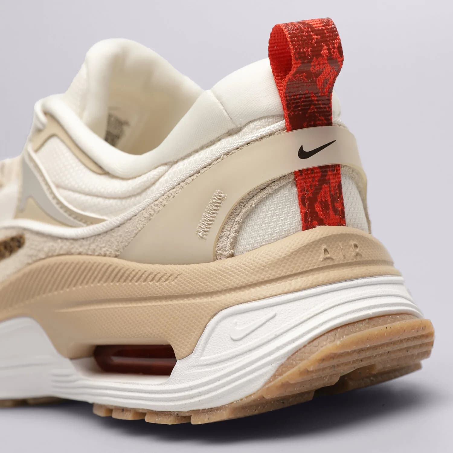 کتونی Nike مدل Air Max Bliss – FB9752-100 — تصویر ۸