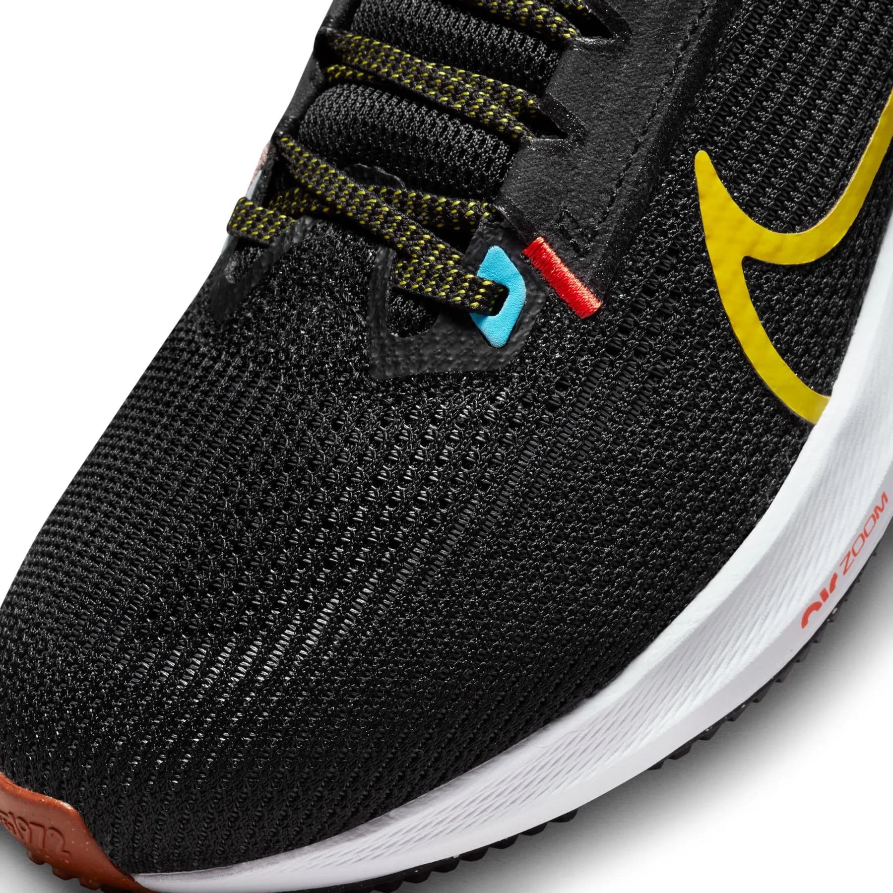 کفش دویدن Nike مدل Air Zoom Pegasus 40 – DV3854-002 — تصویر ۷
